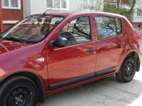 Renault Прочие 2012 КРАСНЫЙ