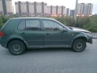 Volkswagen Golf 1998 ЗЕЛЕНЫЙ